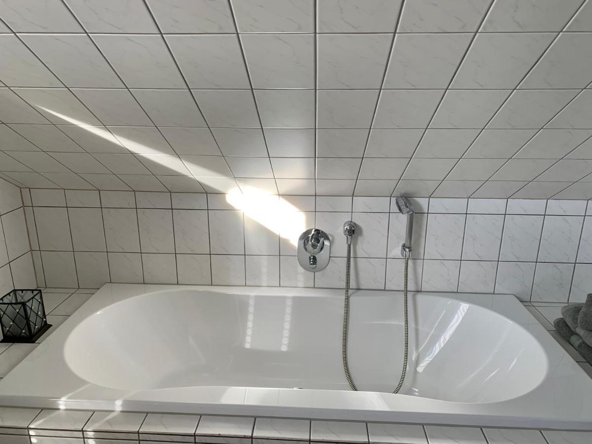 Meine Oase Ferienwohnung !!! Nicht Fuer Monteure !!! 霍恩-巴特迈恩贝格 外观 照片